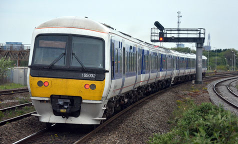 165032 &
165039 Chiltern Units
