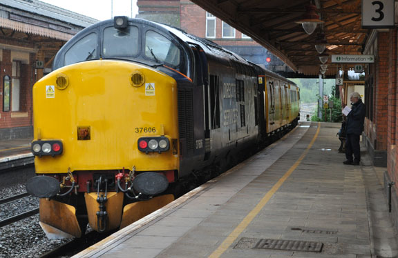 37606 & 37612
        at Tyseley