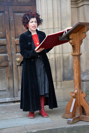 Reading the
written debts