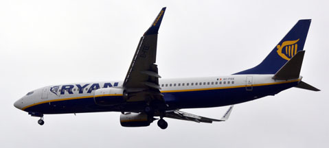 EI-FEE Ryan
Air