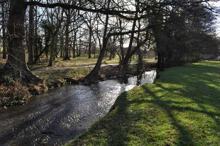 Elmdon
Park the stream